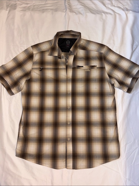 Wrangler Other - Wrangler ATG Short-Sleeve Plaid Button-Down Shirt - Brown & Cream large